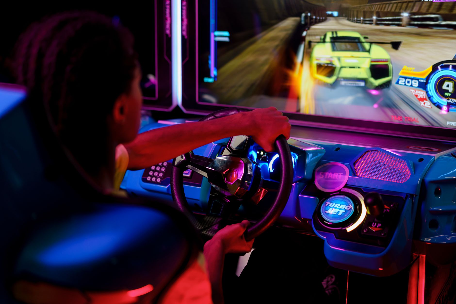 Écran de jeu de course rétro
